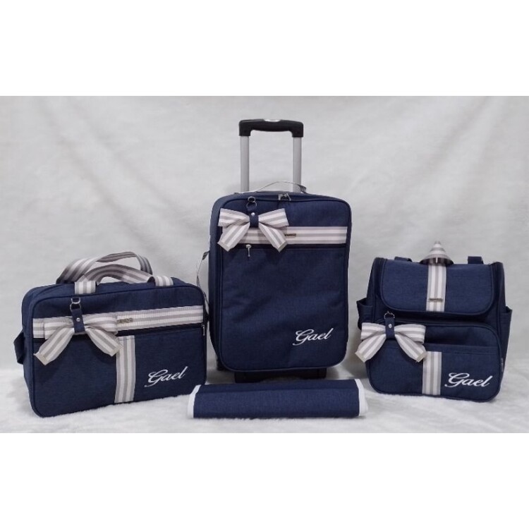 kit bolsa maternidade com mala de rodinha e mochila 2 em um azul marinho com faixa cinza com branco