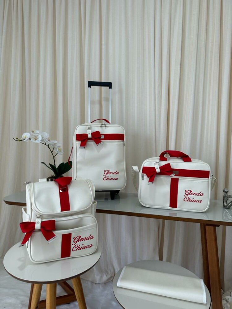 kit bolsa maternidade com mala de rodinha e mochila 2 em um pérola com faixa vermelha