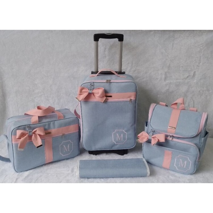 Kit maternidade com mala de rodinha azul bebê com faixa rosa bebê