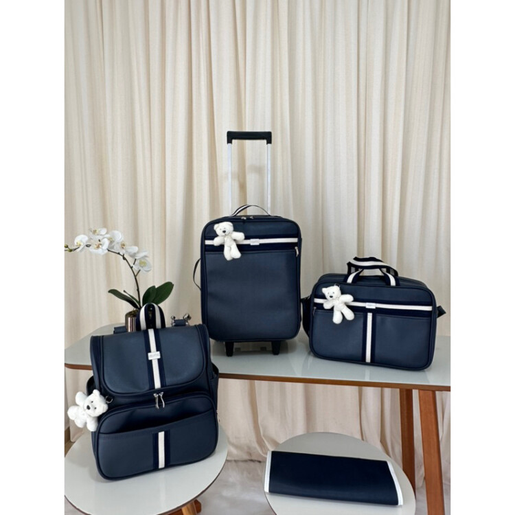 kit bolsa maternidade com mala de rodinha azul marinho com faixa marinho com branco